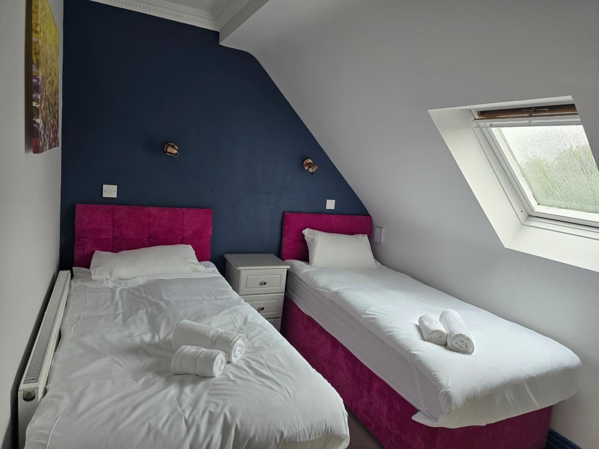 Dutch Tulip Rooms Маллоу Екстер'єр фото