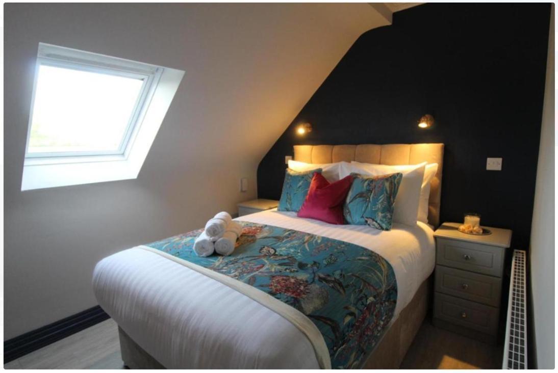 Dutch Tulip Rooms Маллоу Екстер'єр фото